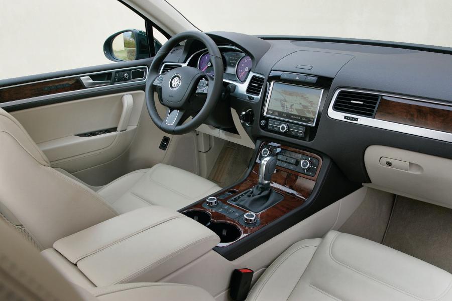  Volkswagen Touareg 2010 года  (фото 65 из 139)